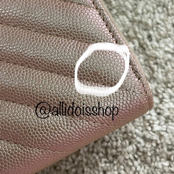 CHANEL MEDIUM ZIP WALLET - Picture 11 of 13